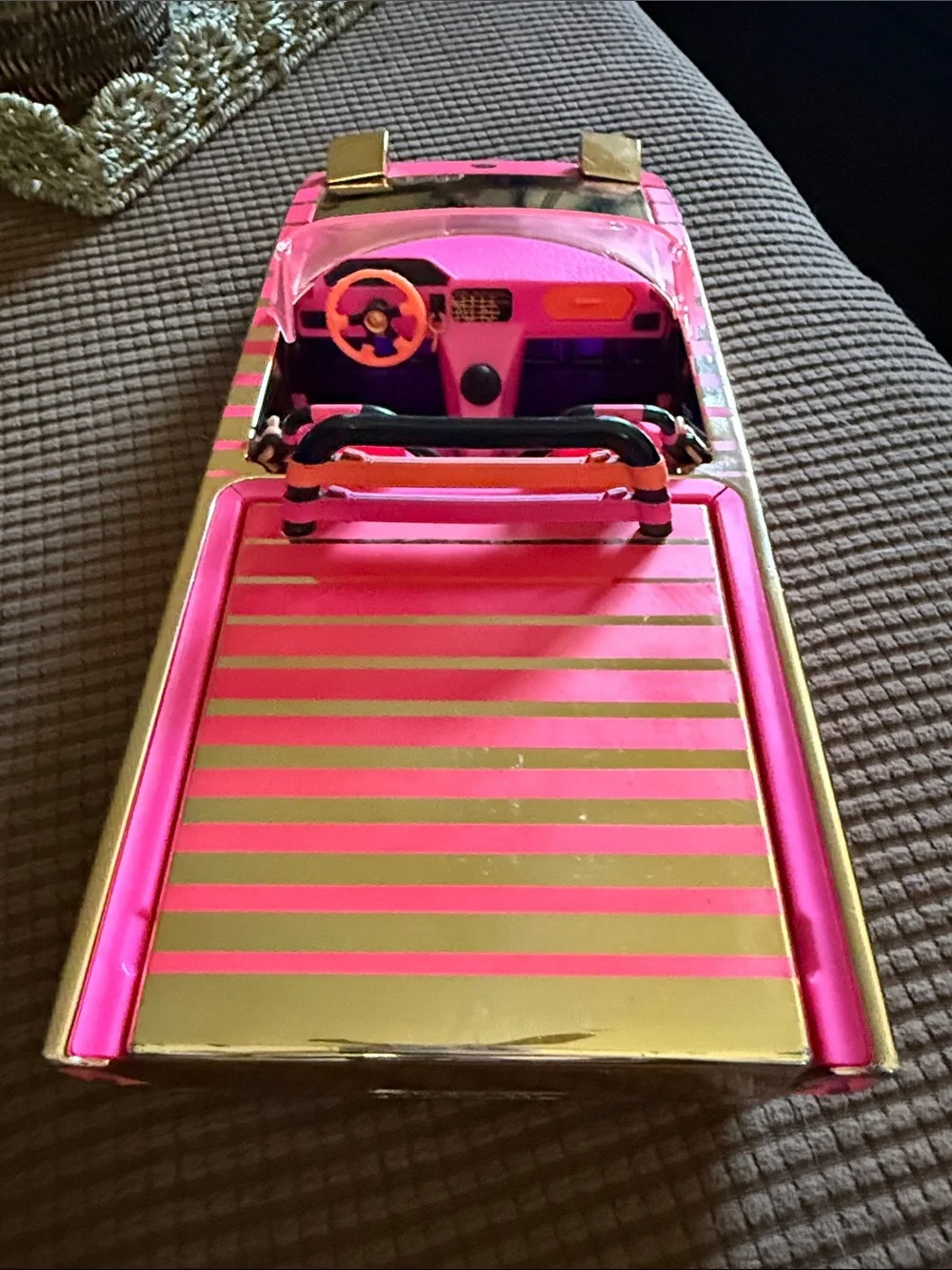 L.O.L. Surprise! Pink and Gold Convertible Play Car
